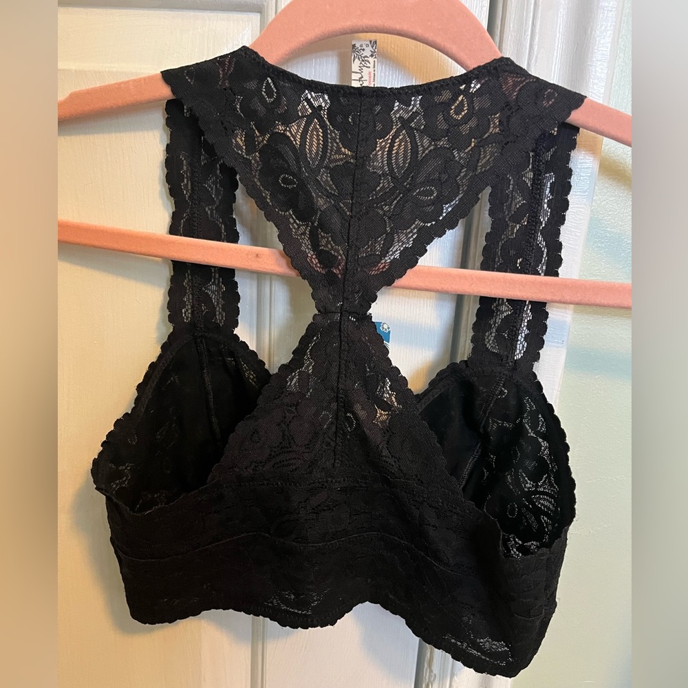 Free People NWT Black Lace Racerback Bralette XS - Picture 2 of 2